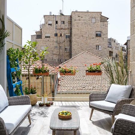 Design & Veranda Next To Mahane Yehuda Market By Feelhome Иерусалим Экстерьер фото